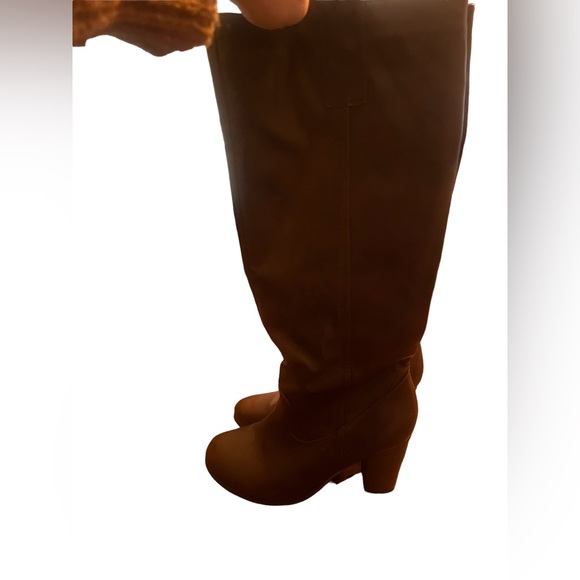 Diba brown tall boots with 3.5” chunky heel size 8.5 - Picture 3 of 9